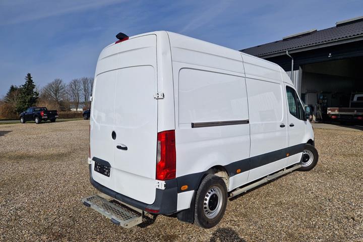 Hvid Mercedes eSprinter 312 fra 2023