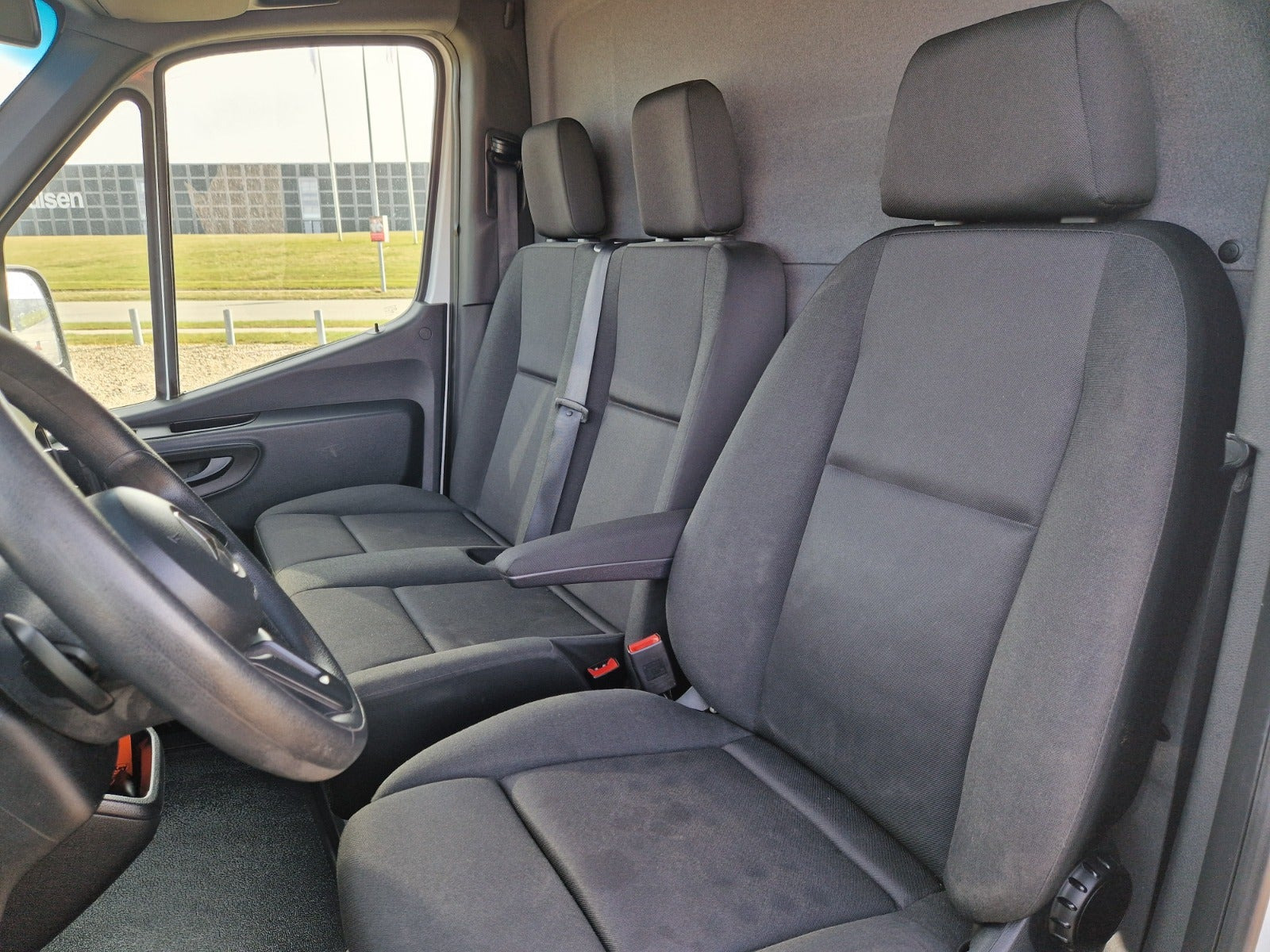 Hvid Mercedes eSprinter 312 fra 2023
