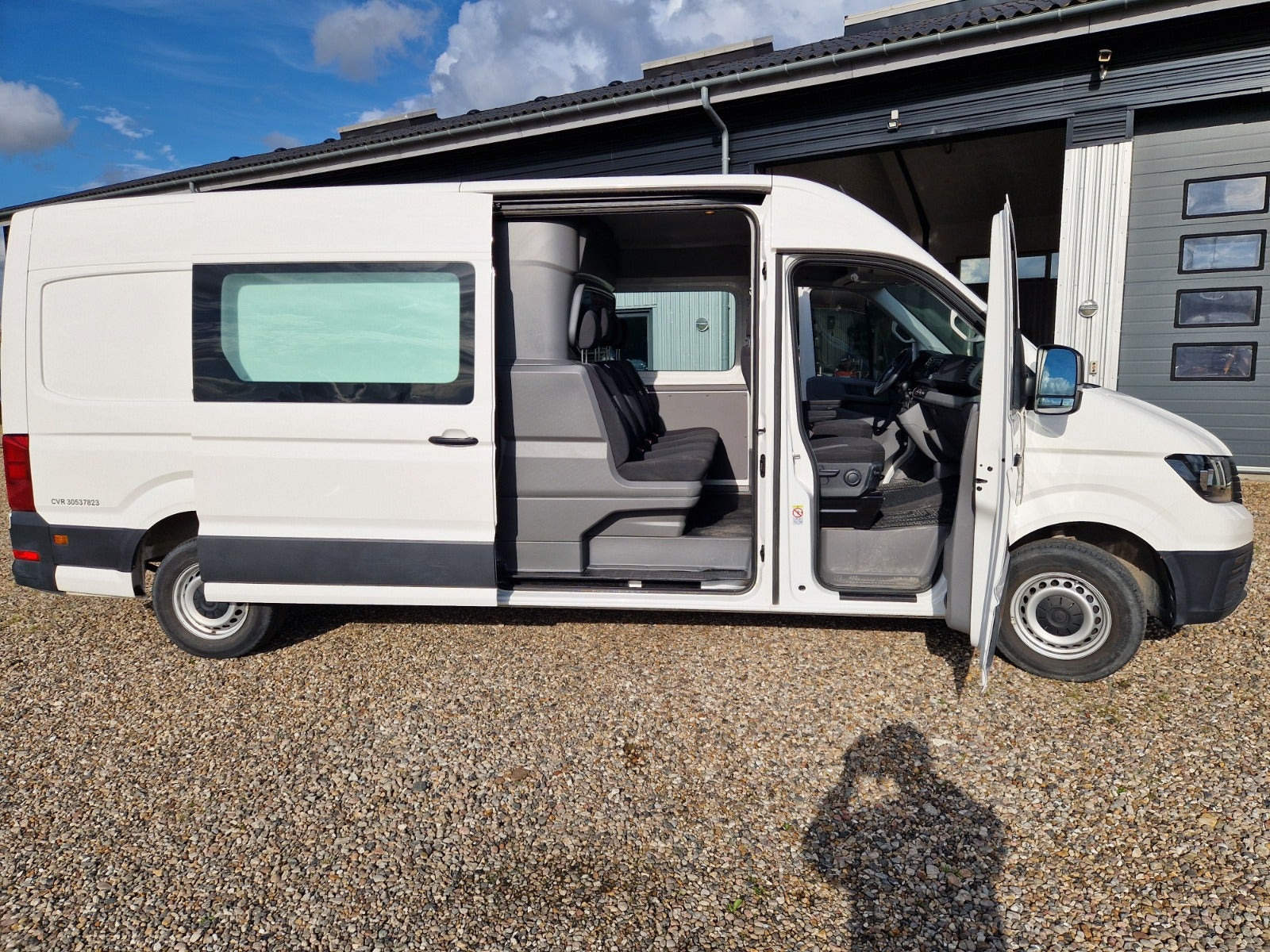 VW Crafter 35 2,0 TDi 177 Kassevogn L4H3 aut.