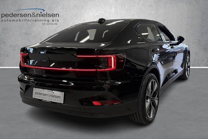 Sort Polestar 2 fra 2023