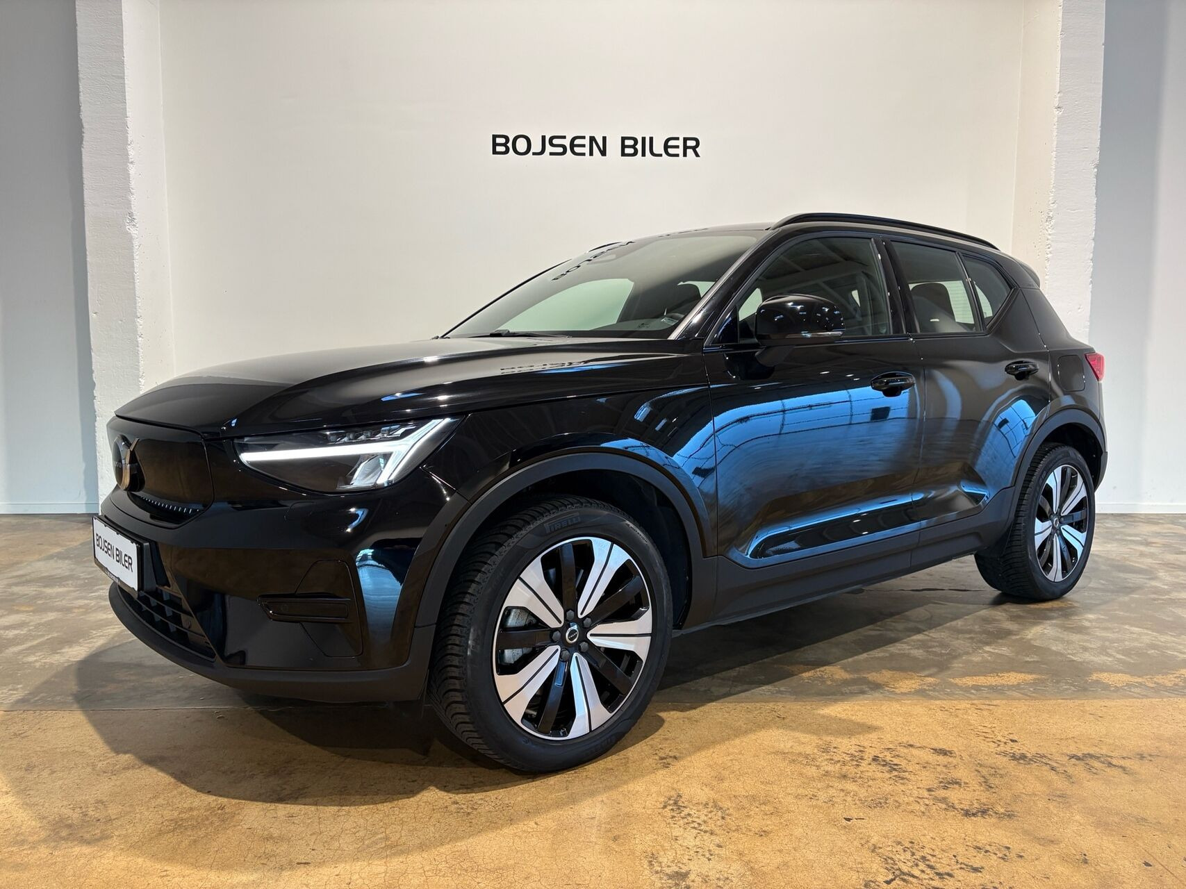 Volvo XC40 Recharge Single Engine Core 231HK 5d Aut.