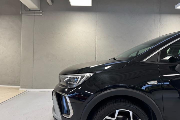 Sort Opel Crossland fra 2022
