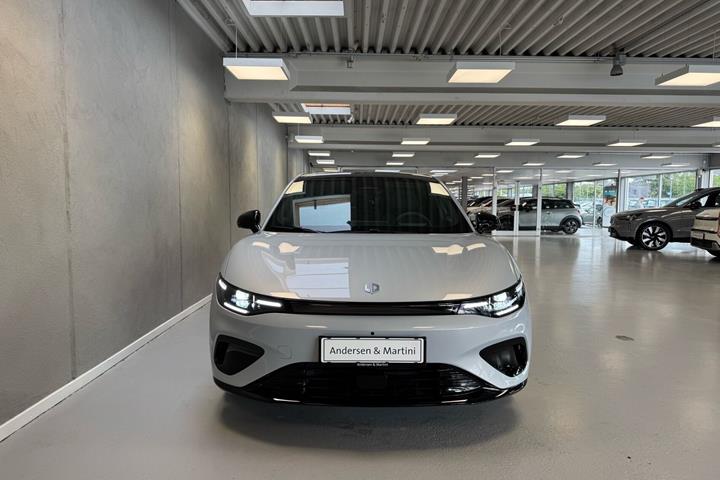 Sølv Leapmotor B05 fra 2026