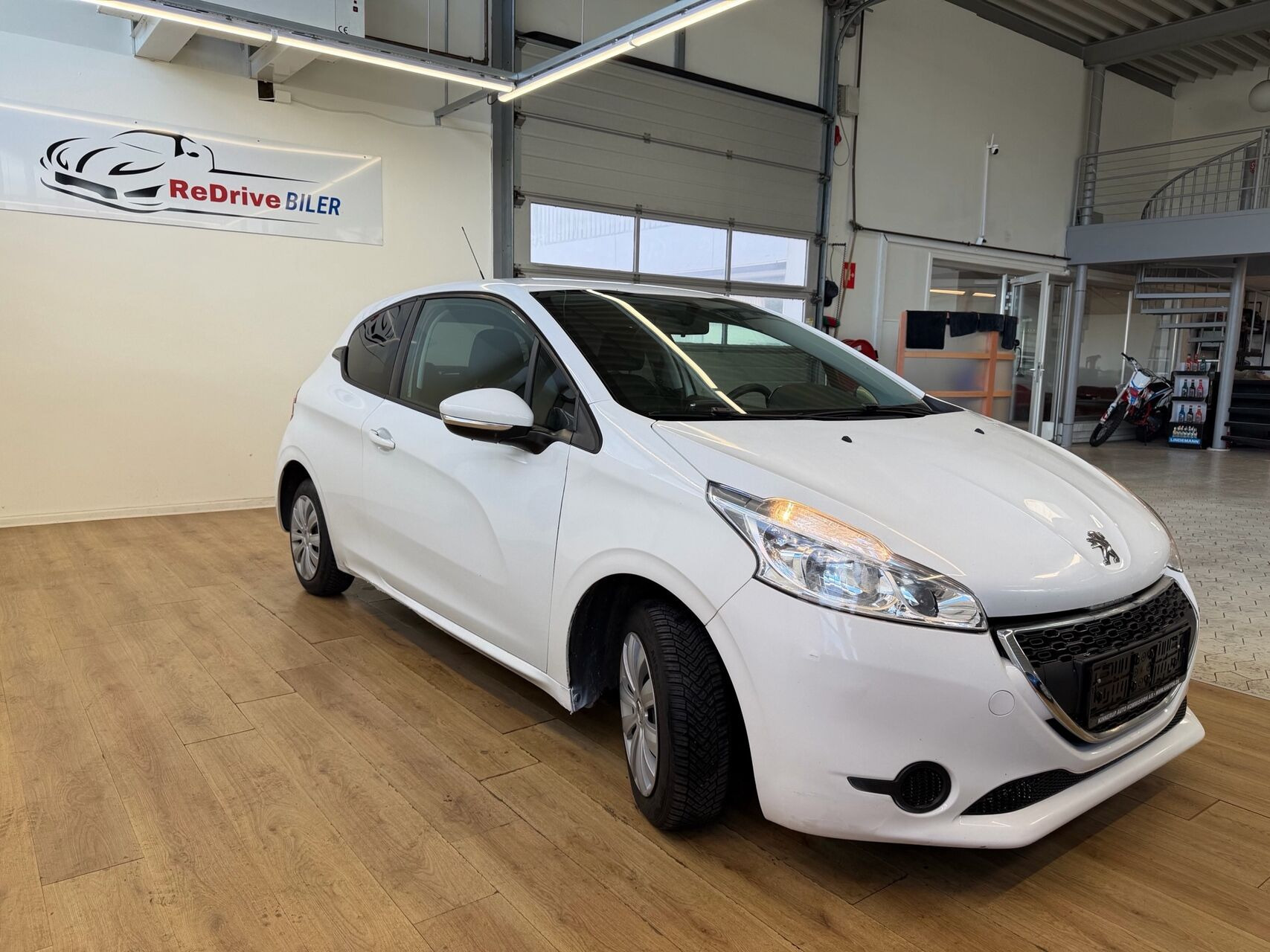 Hvid Peugeot 208 fra 2012
