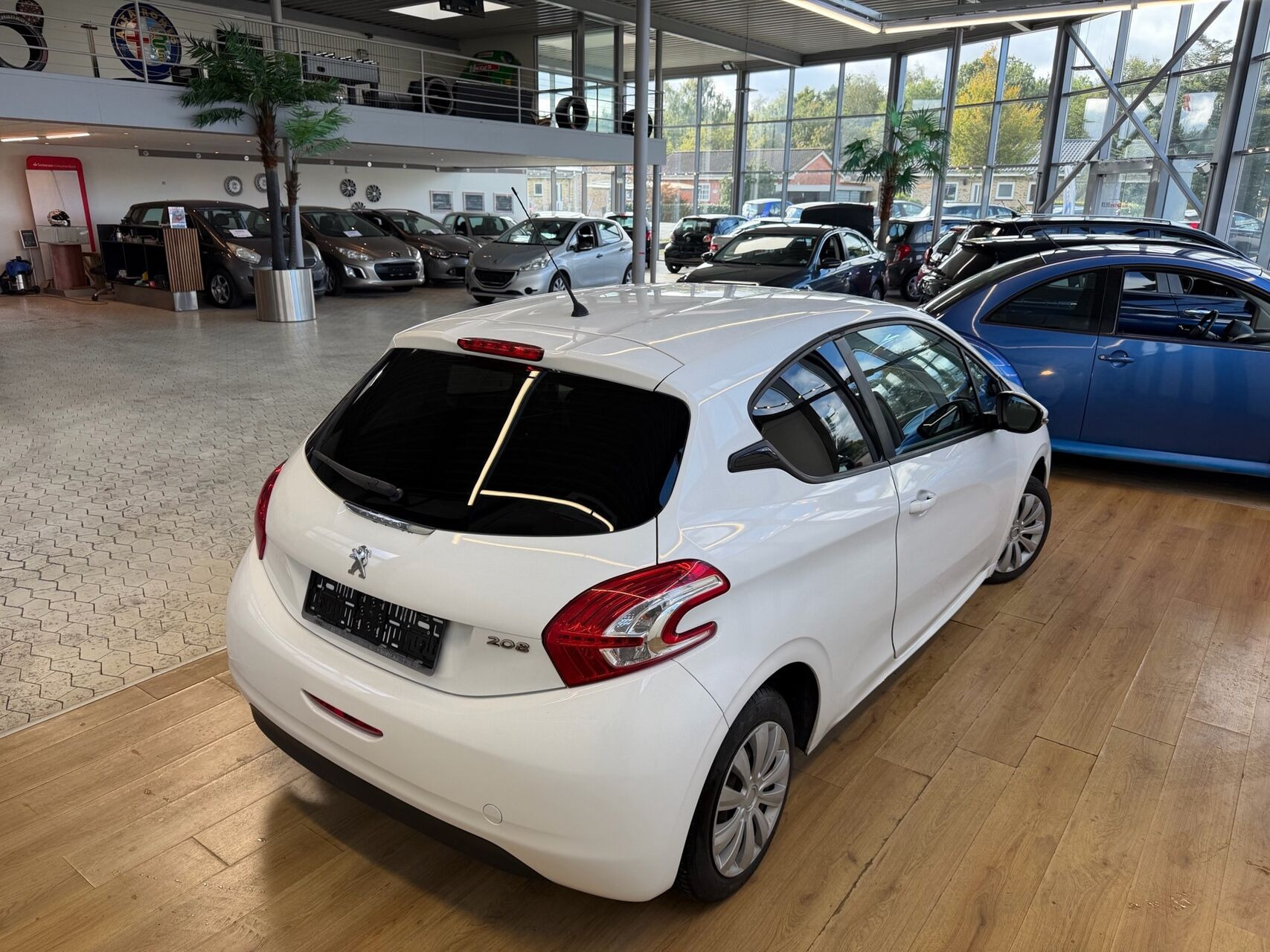 Hvid Peugeot 208 fra 2012