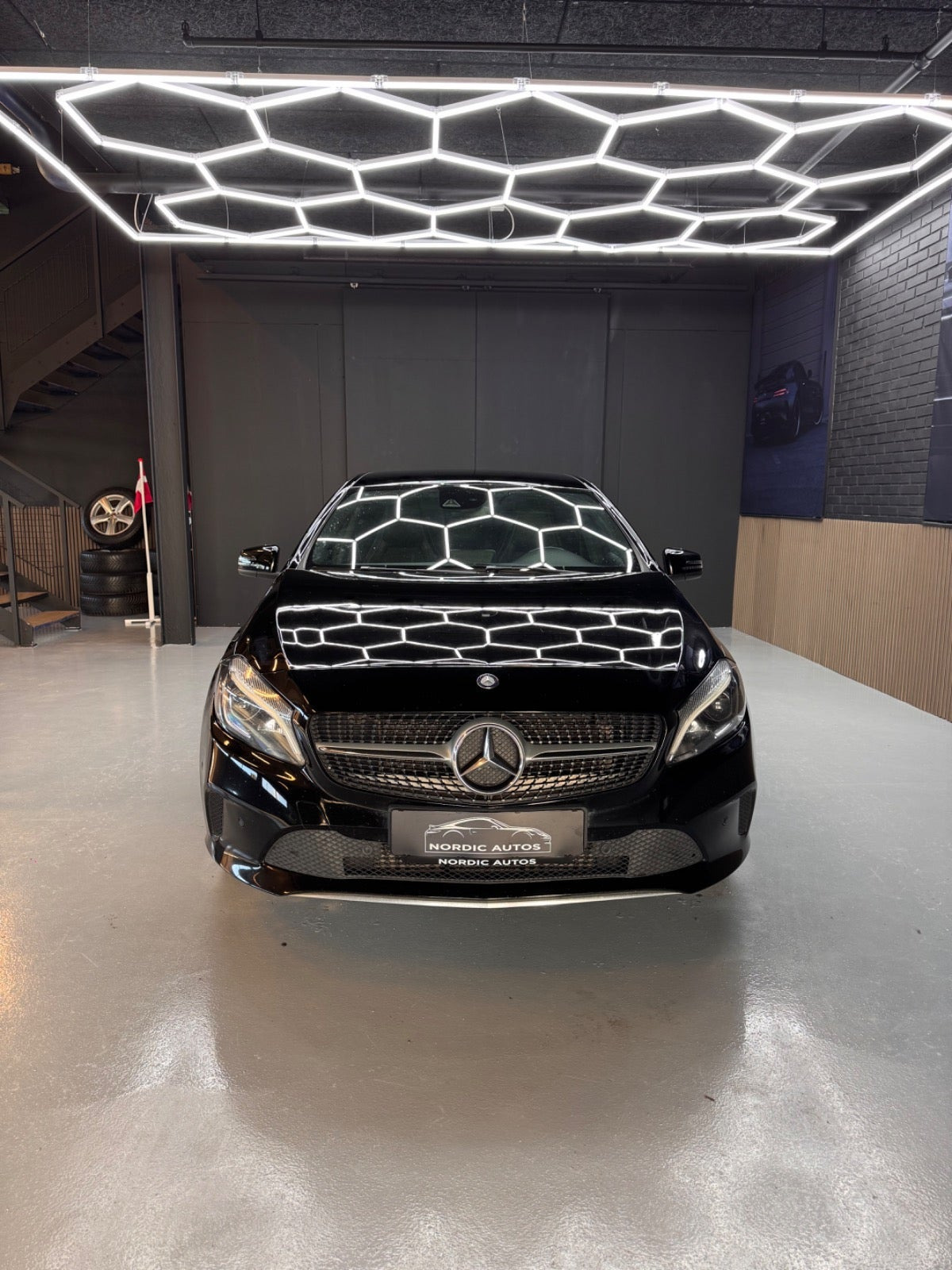 Sort Mercedes A200 d fra 2016