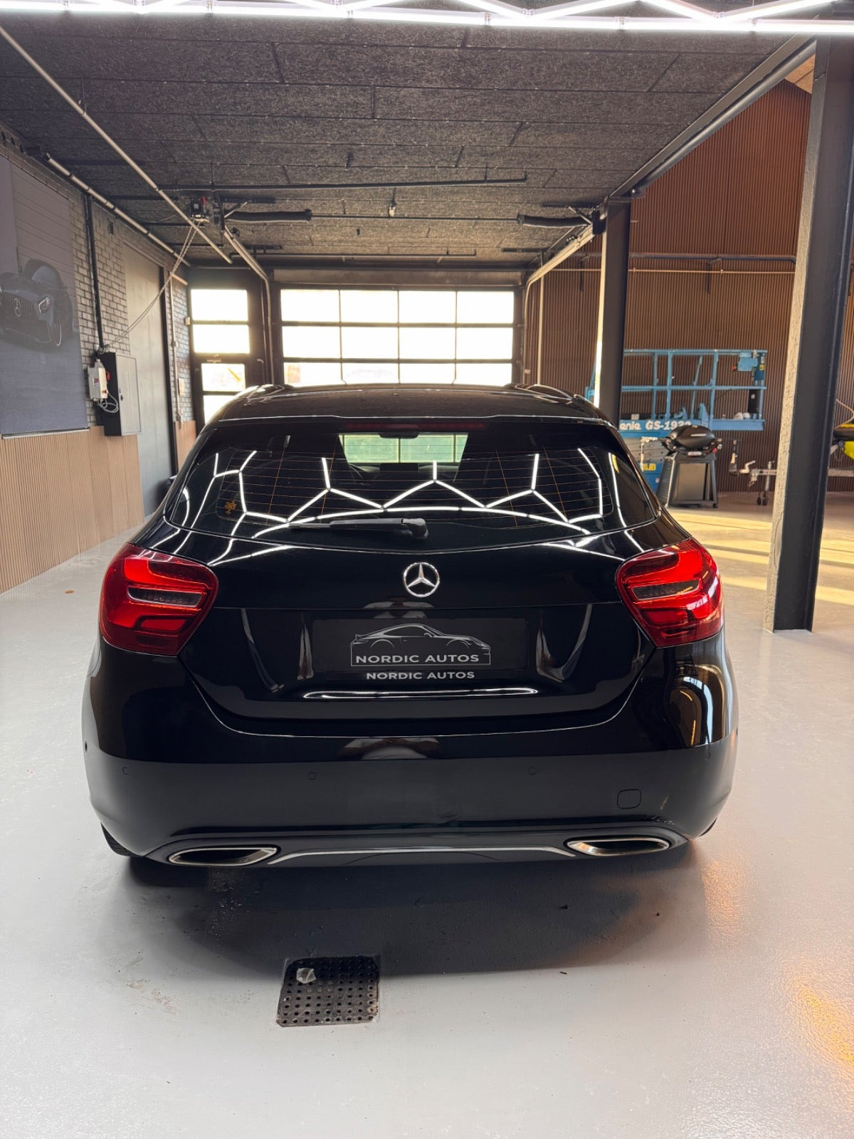 Sort Mercedes A200 d fra 2016