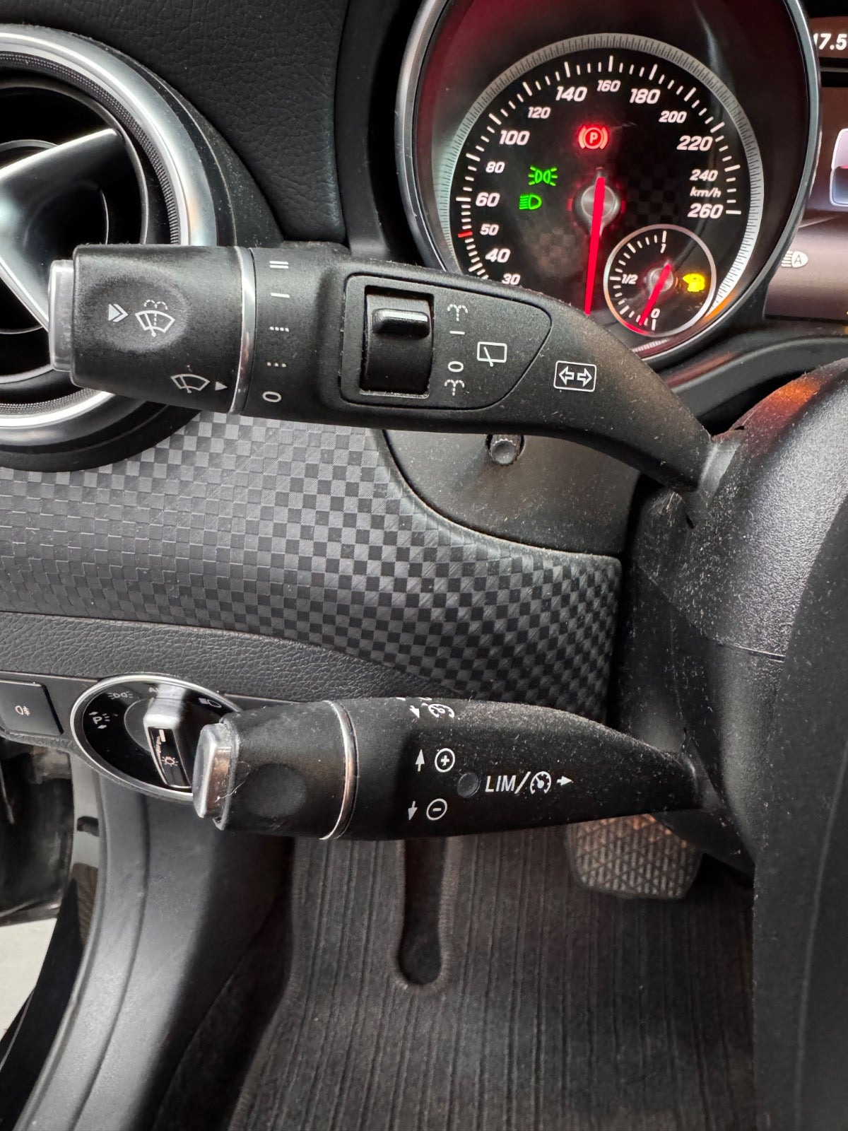 Sort Mercedes A200 d fra 2016