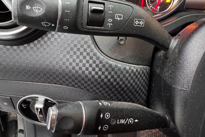Sort Mercedes A200 d fra 2016