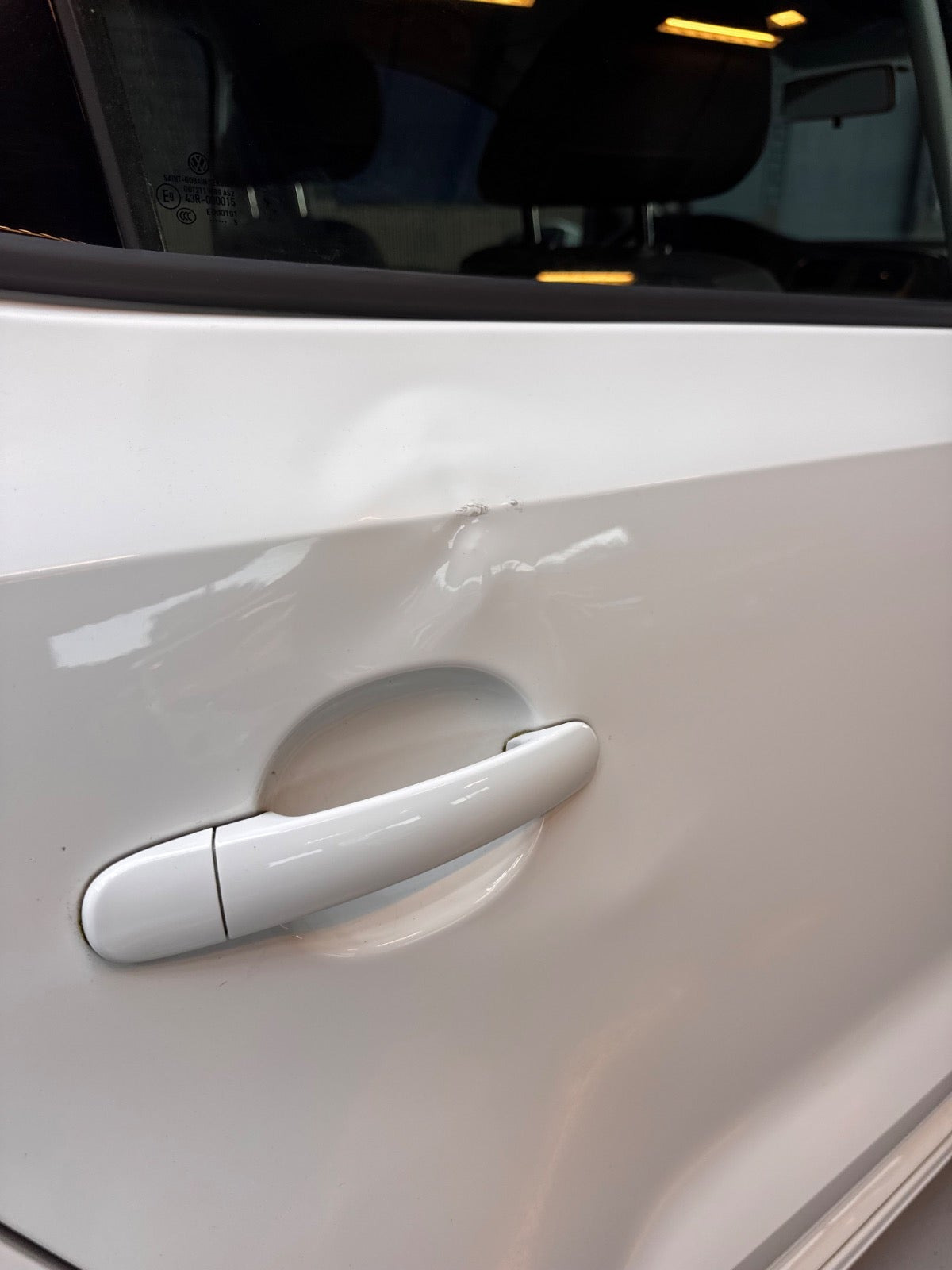 Hvid VW Polo fra 2015