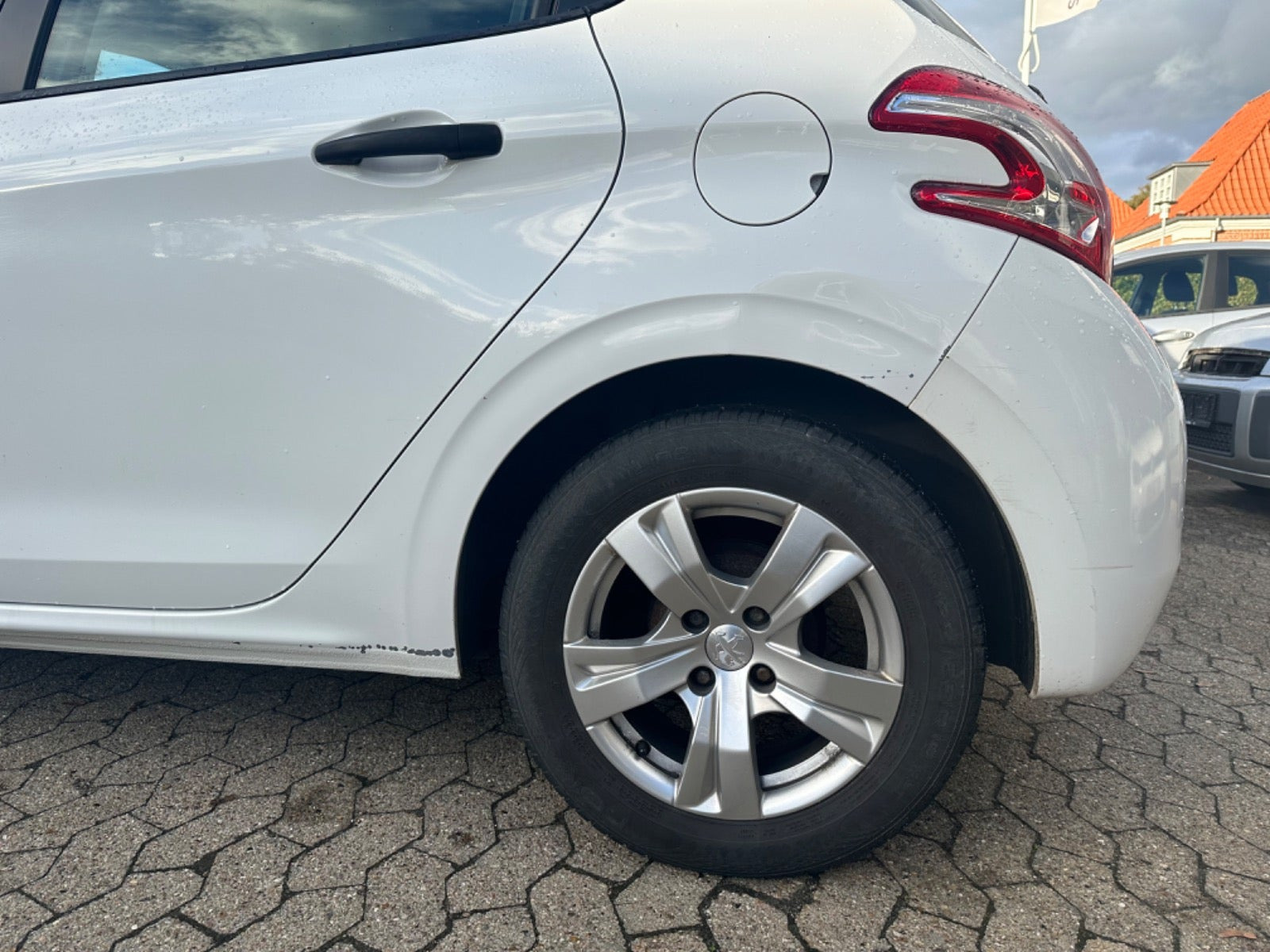 undefined Peugeot 208 fra 2014