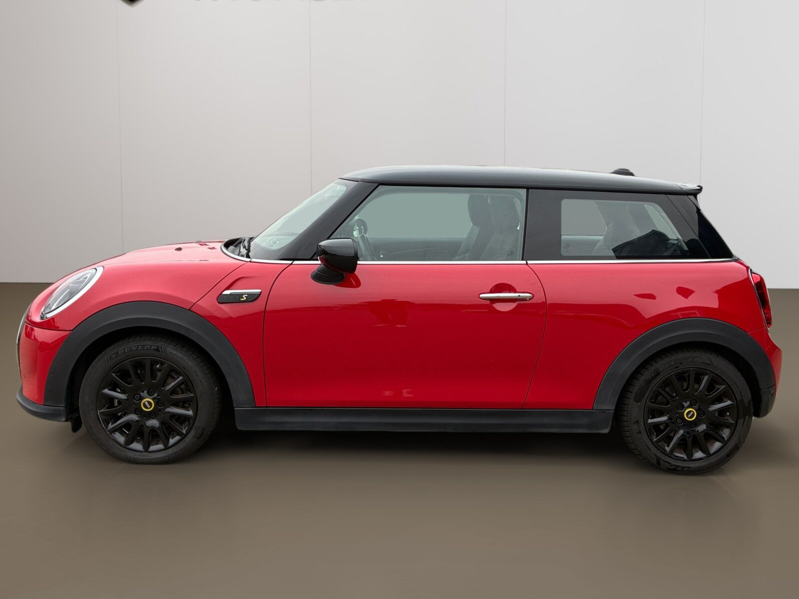 Rød Mini Cooper fra 2023