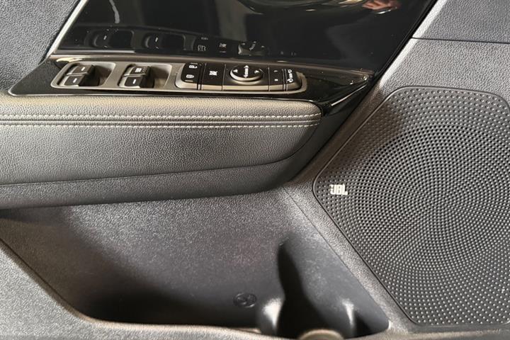 Sort Kia Niro fra 2019