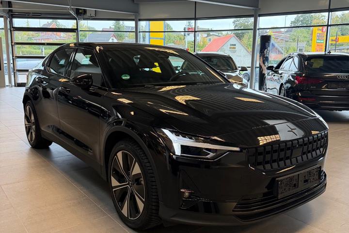 Sort Polestar 2 fra 2023