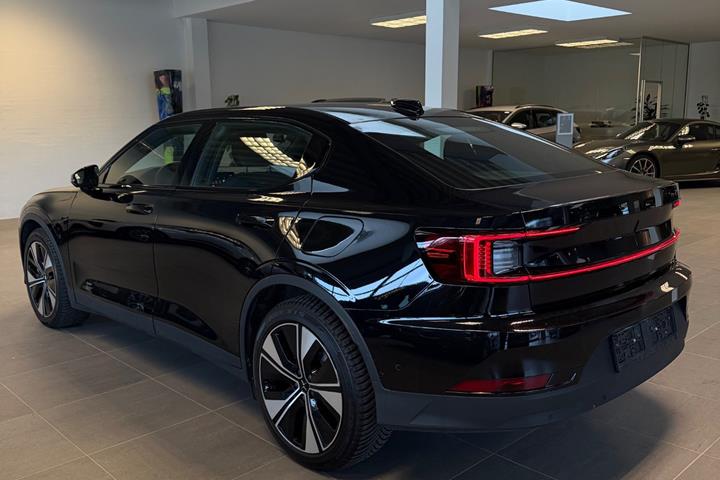 Sort Polestar 2 fra 2023
