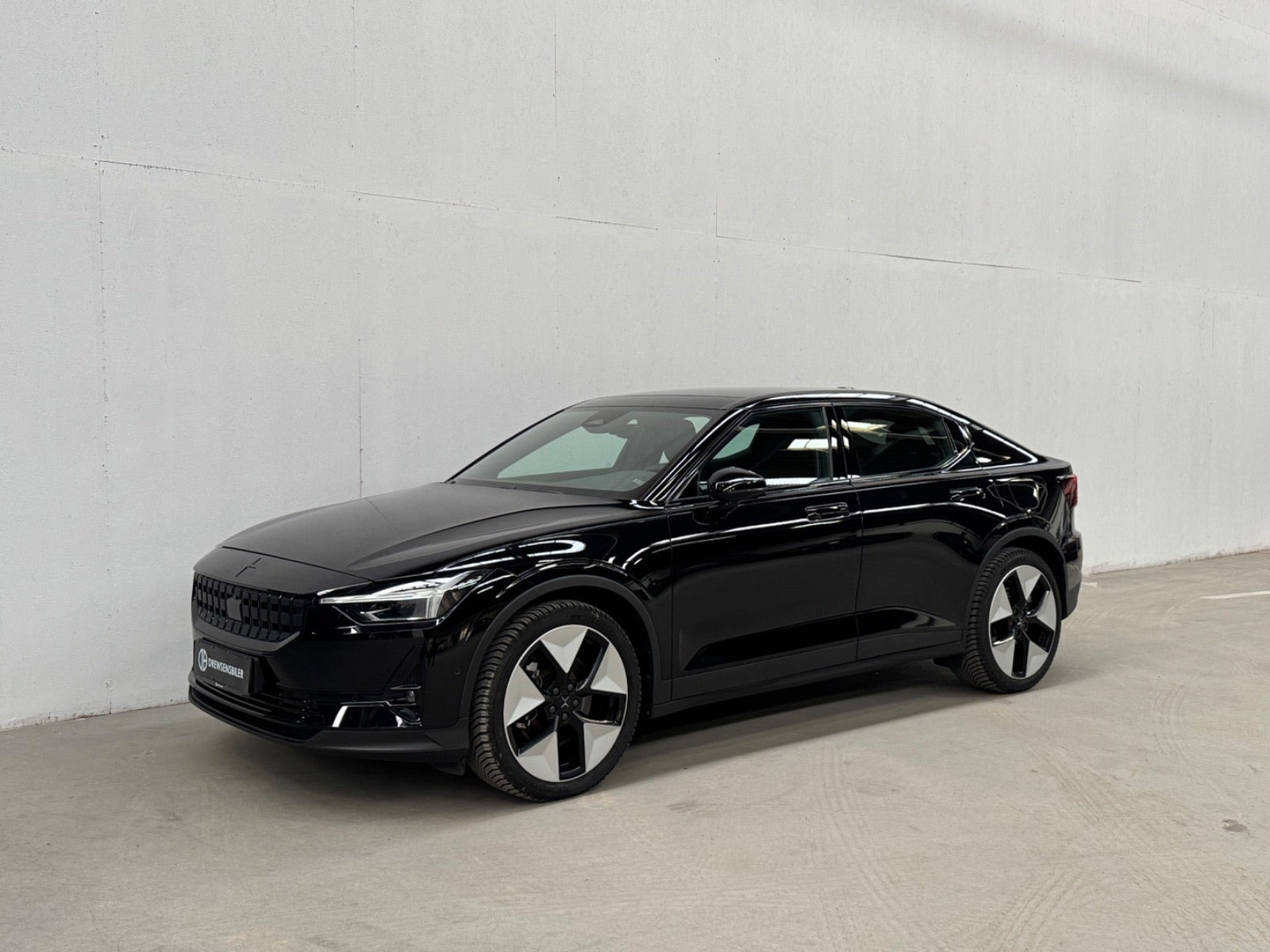 Sort Polestar 2 fra 2023