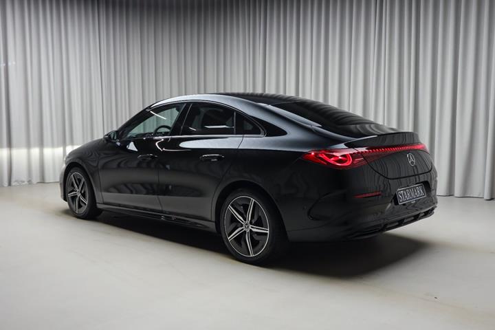 Sort Mercedes CLA250+ fra 2025