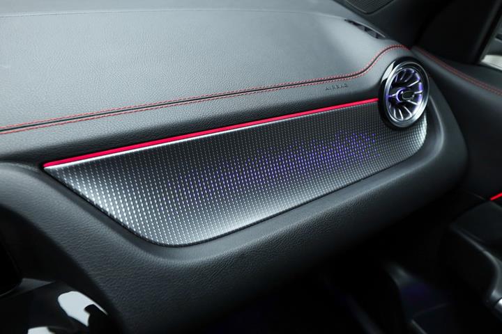 Grå Mercedes EQA250 fra 2023