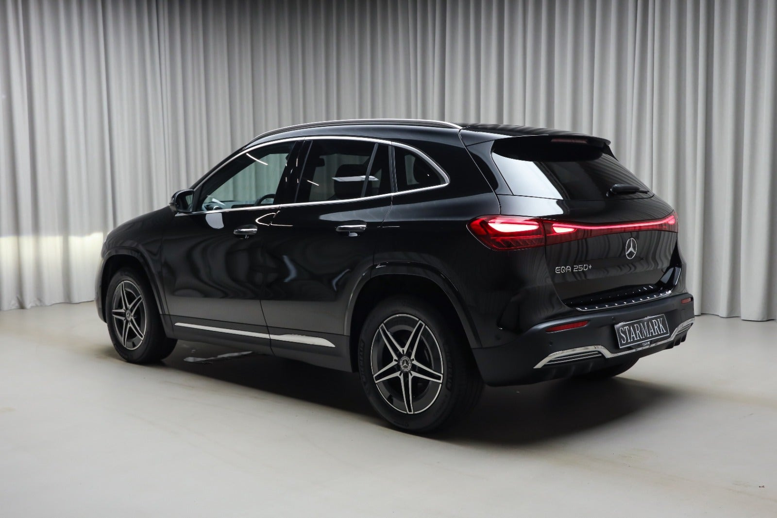 Sort Mercedes EQA250+ fra 2026