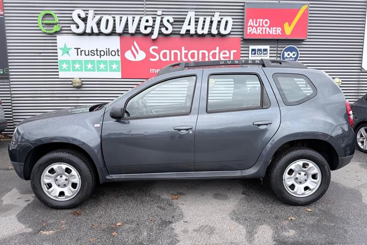 Grå Dacia Duster fra 2016
