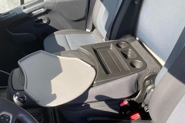 Hvid Renault Master fra 2019