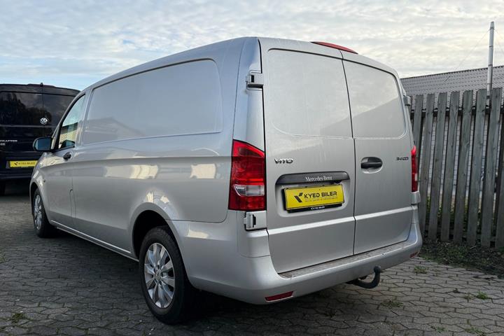 Sølv Mercedes Vito 114 fra 2019
