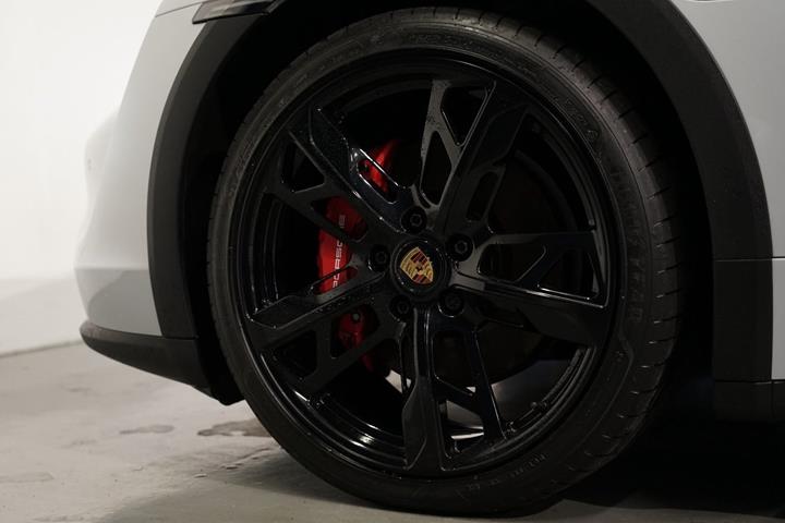 Grå Porsche Taycan 4S fra 2022