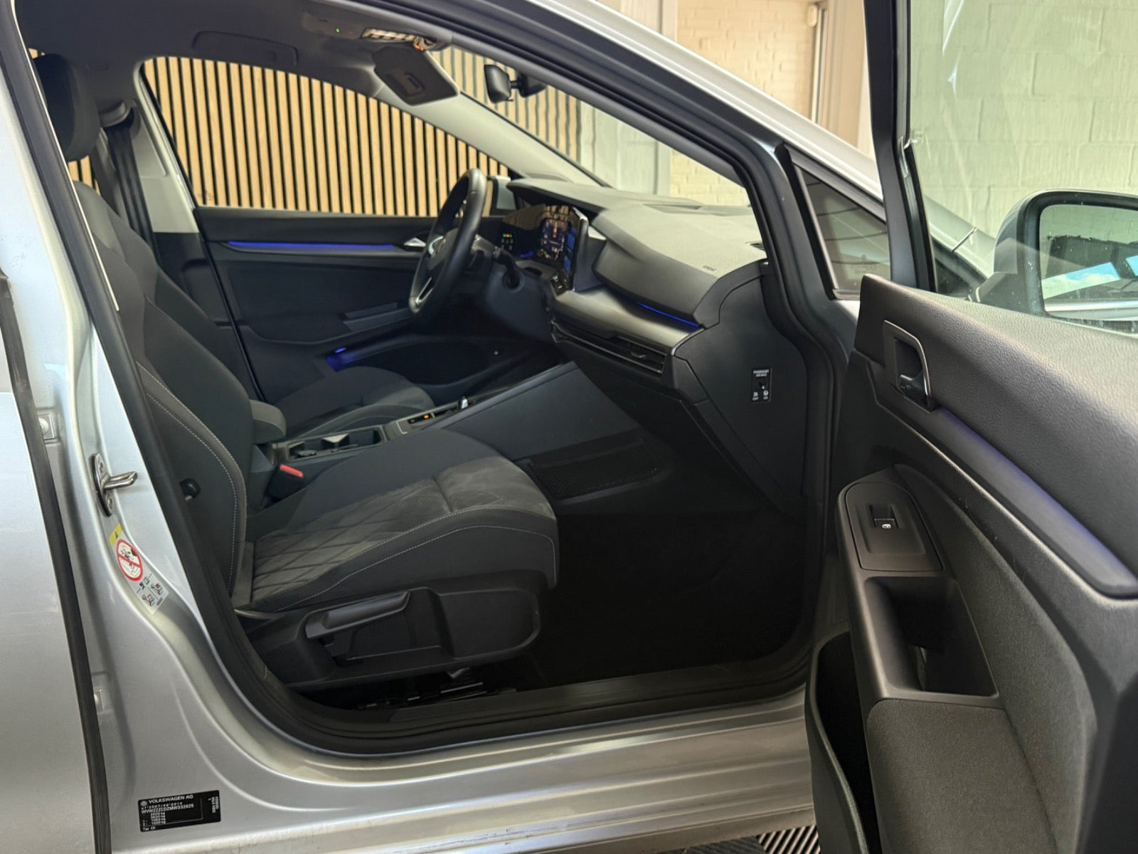 Sølv VW Golf VIII fra 2021