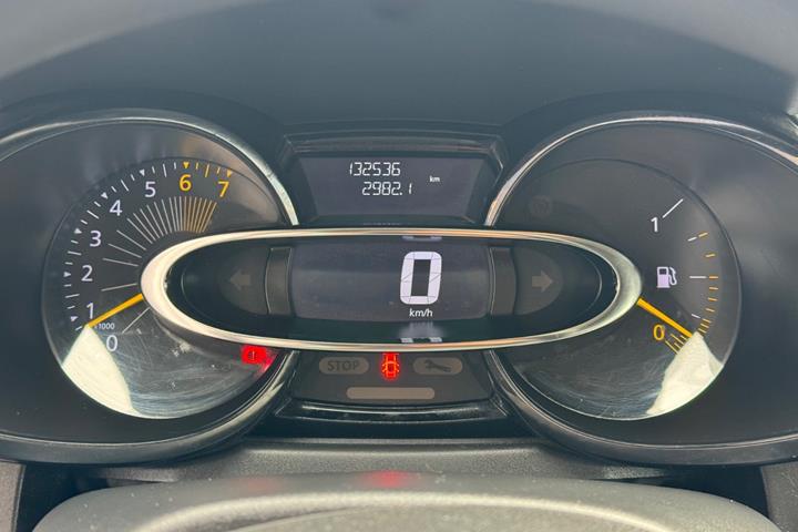 Sort Renault Clio IV fra 2015