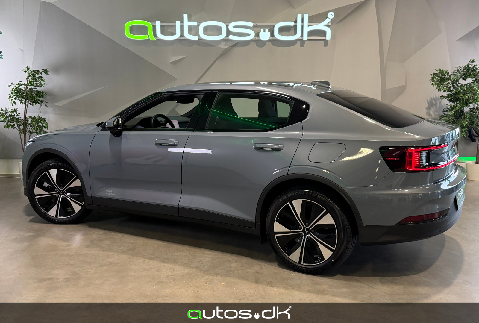 Grå Polestar 2 fra 2024
