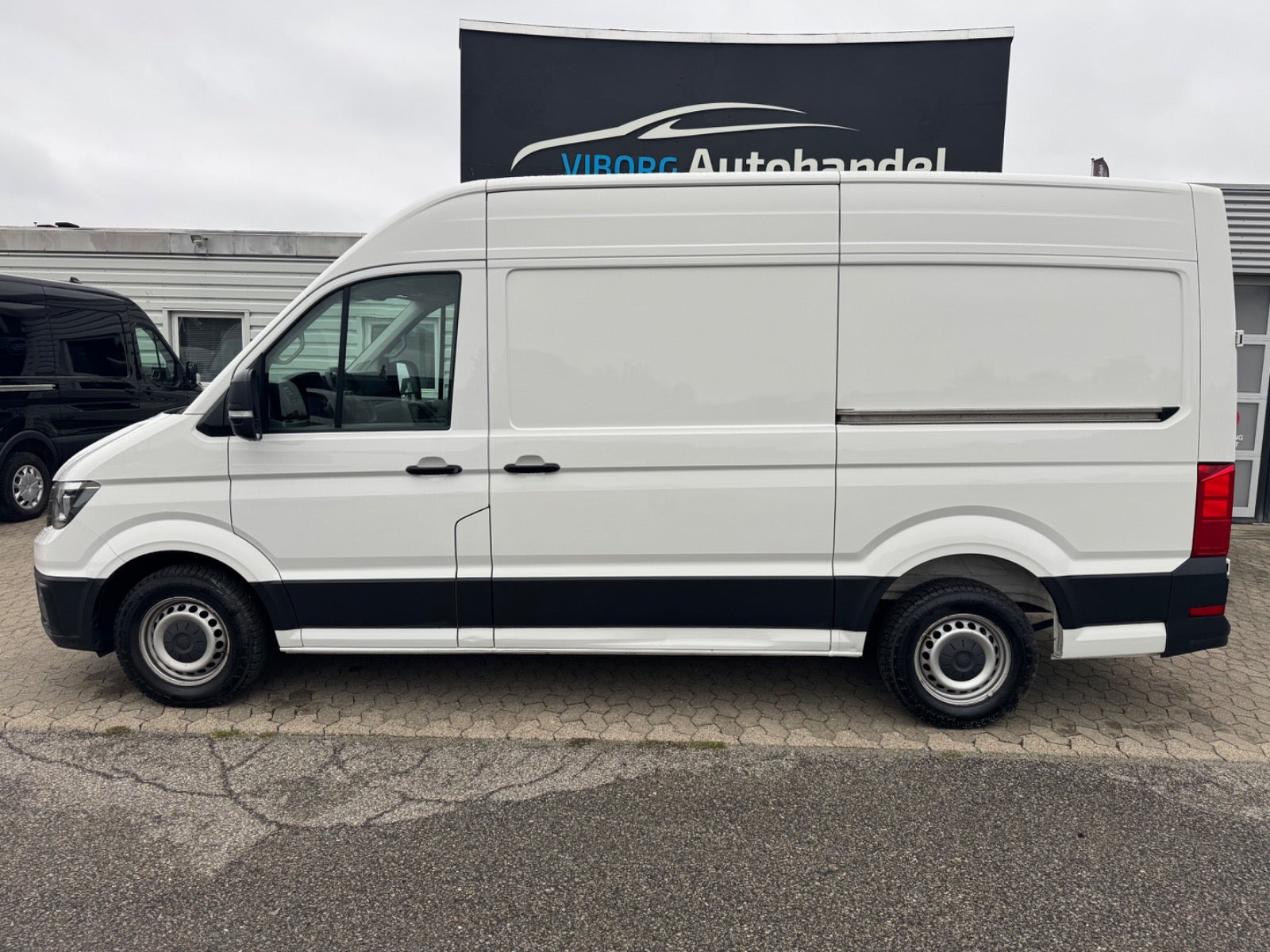 Hvid VW Crafter 35 fra 2020
