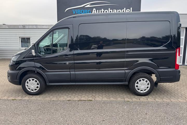 Sort Ford E-Transit 350 L2 Van fra 2023