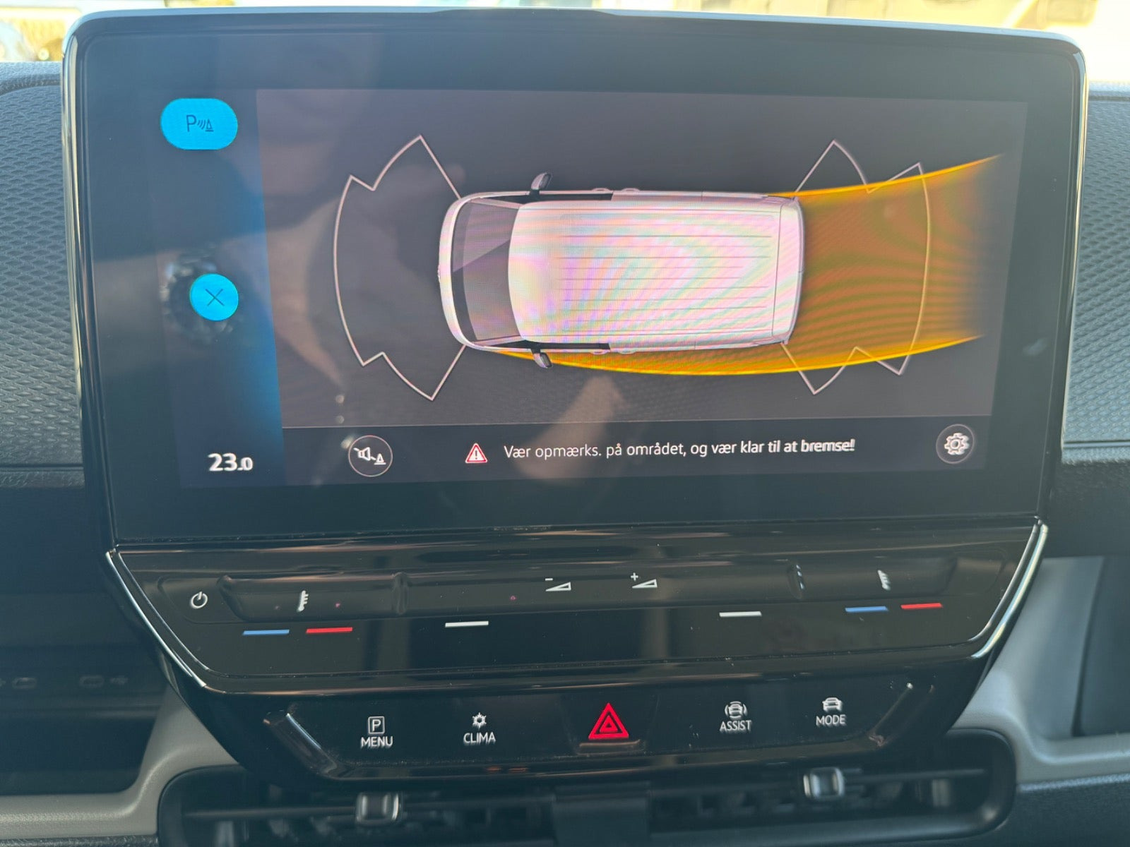Grå VW ID.Buzz fra 2023