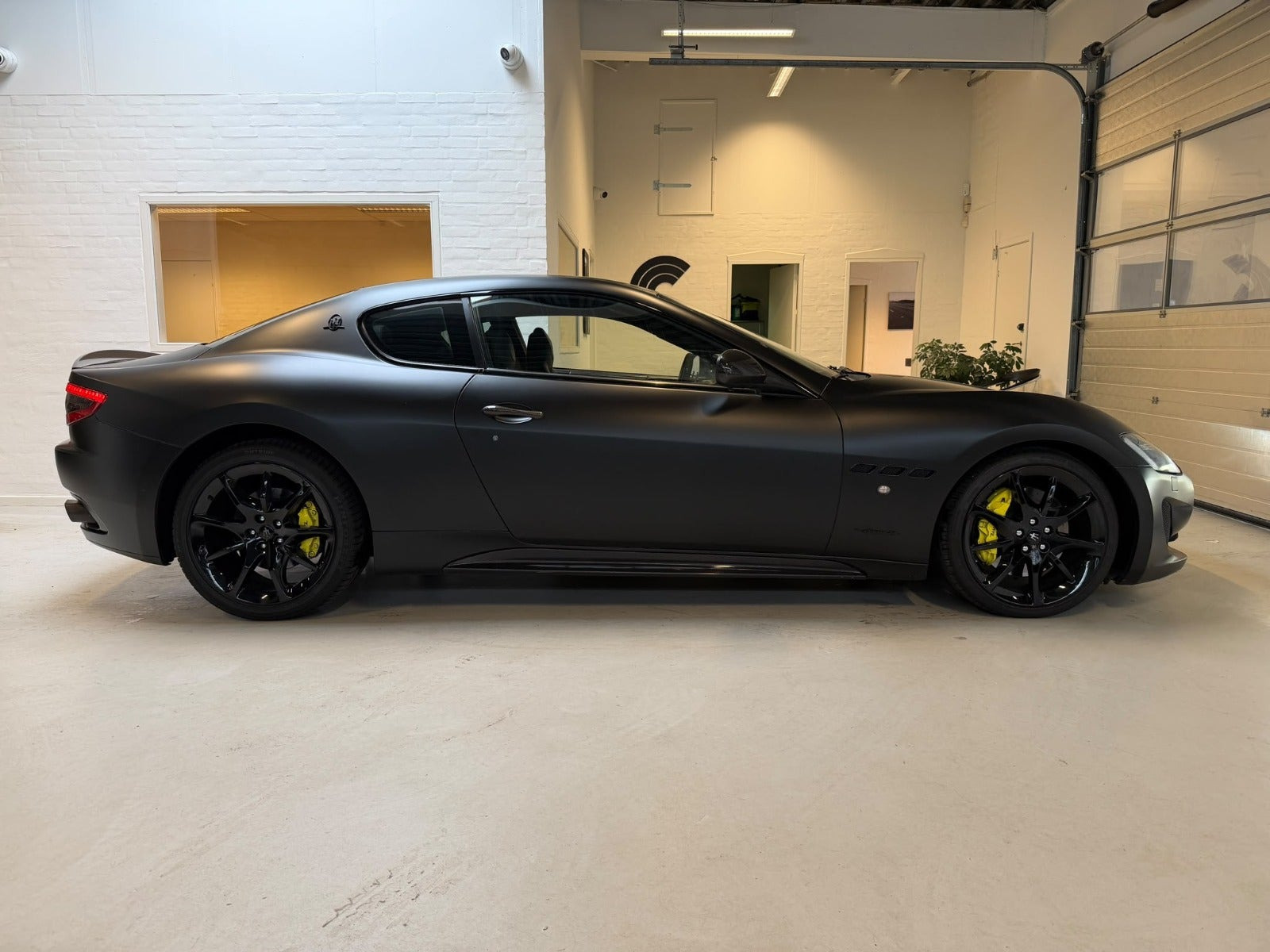 Sort Maserati Granturismo fra 2013