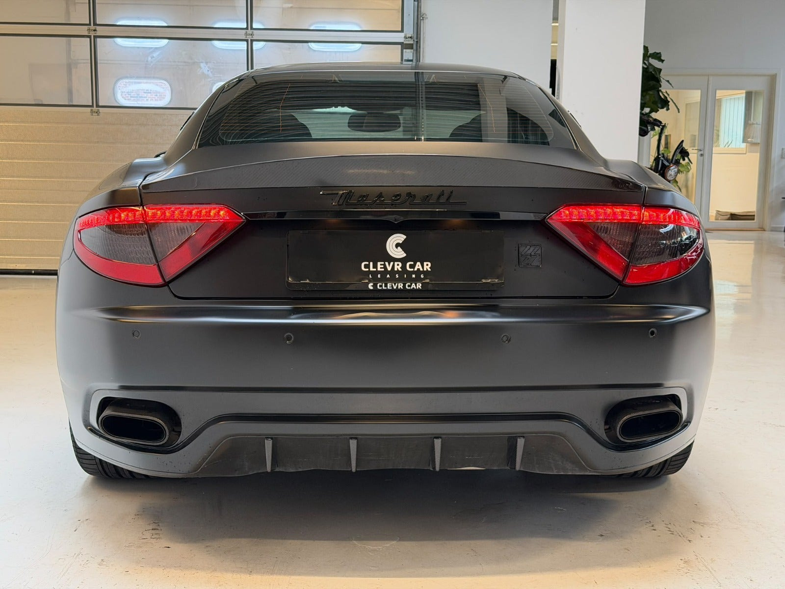 Sort Maserati Granturismo fra 2013