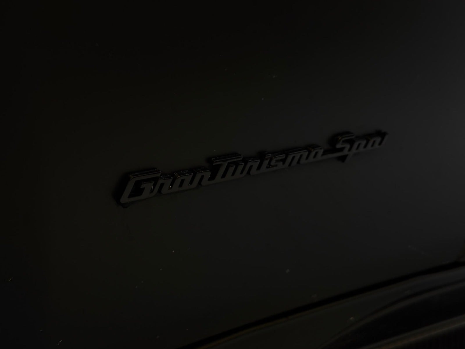 Sort Maserati Granturismo fra 2013