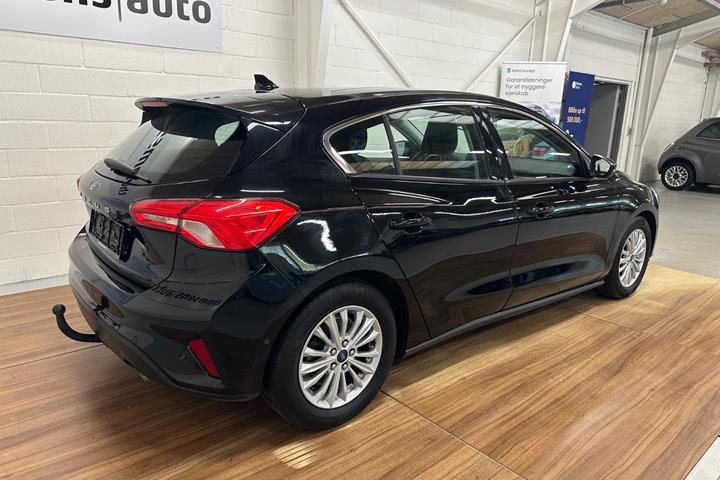 Sort Ford Focus fra 2019