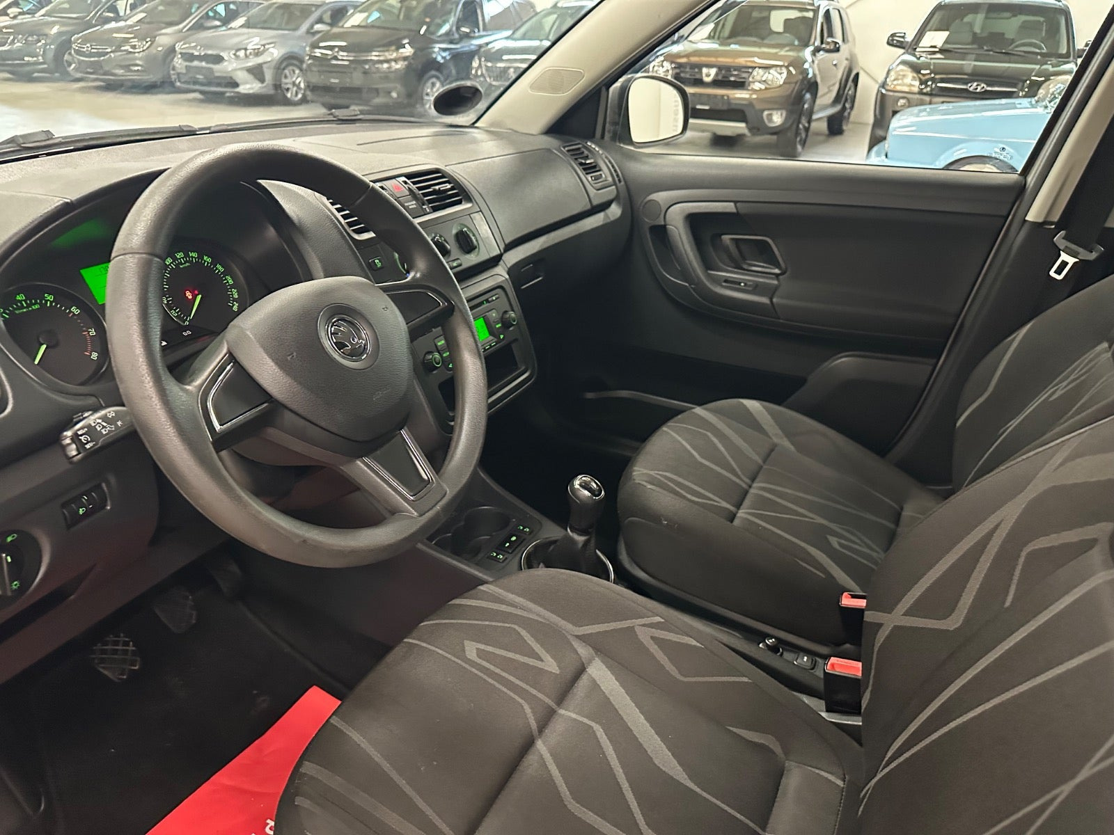 Beige Skoda Fabia fra 2014