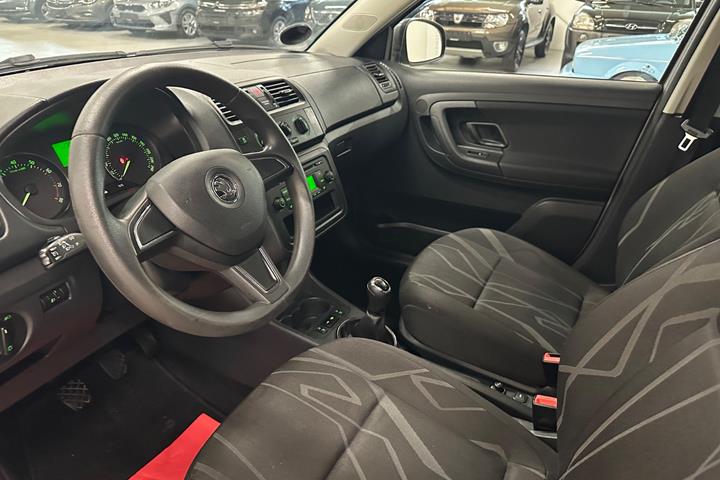 Beige Skoda Fabia fra 2014