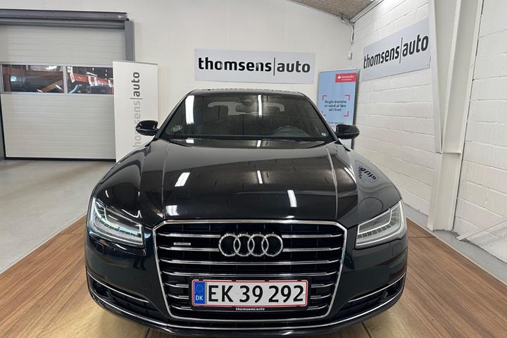 Sort Audi A8 fra 2015