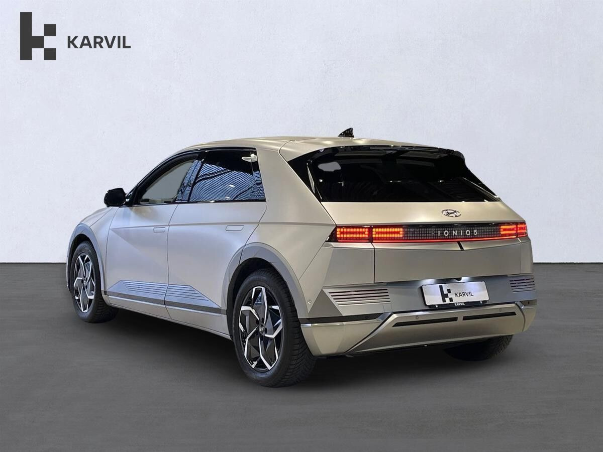 Grå Hyundai Ioniq 5 fra 2024