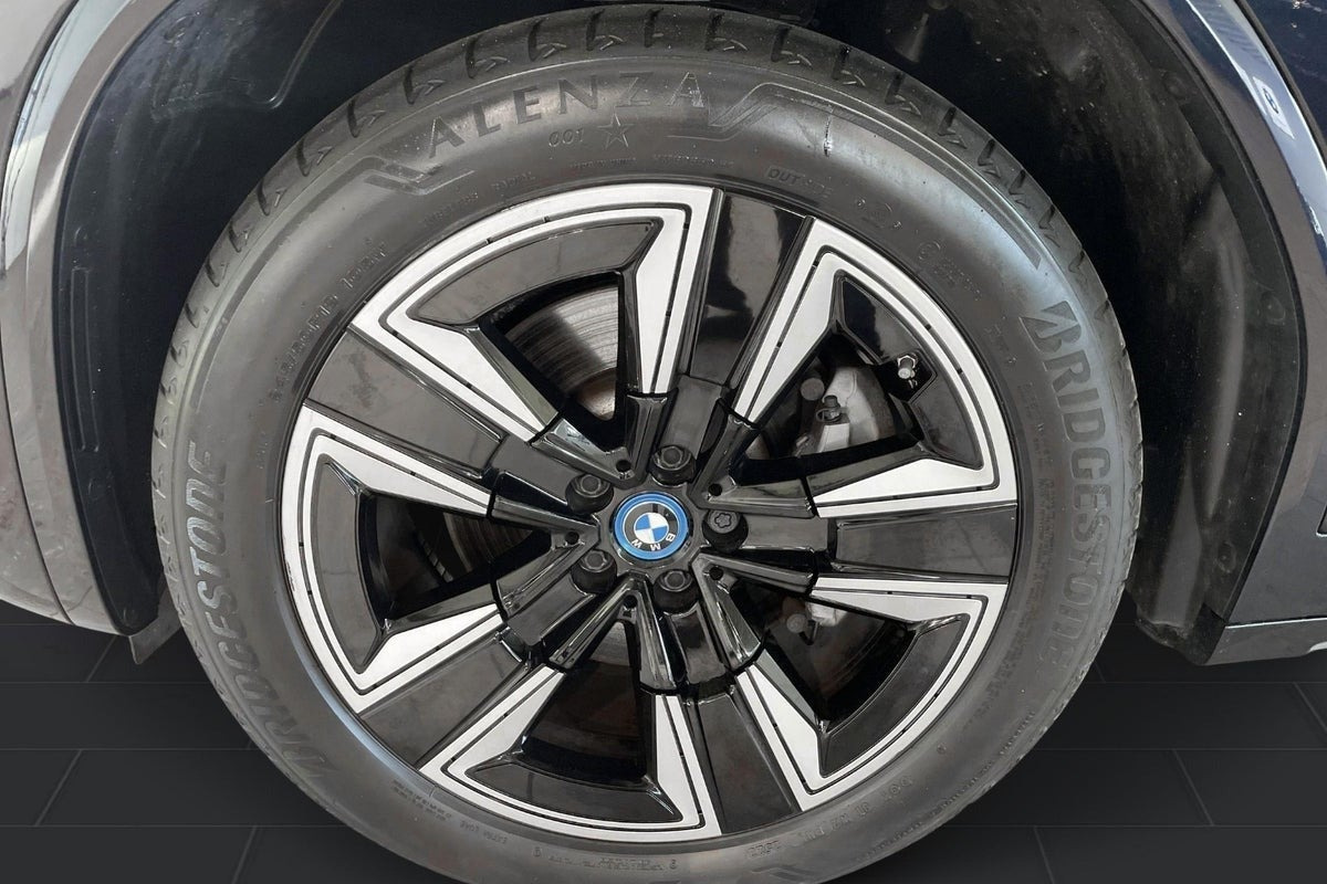 Sort BMW iX3 fra 2023