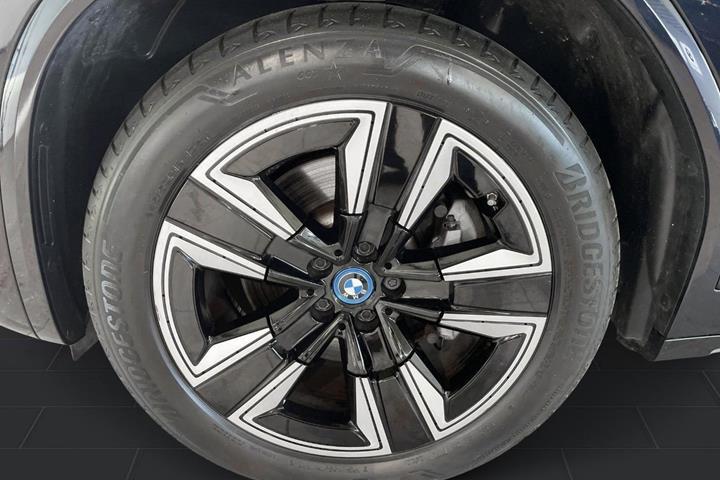 Sort BMW iX3 fra 2023