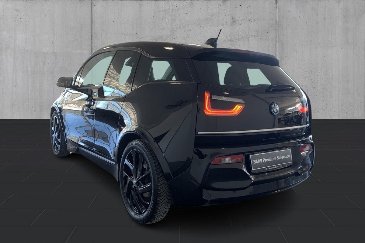Sort BMW i3s fra 2022