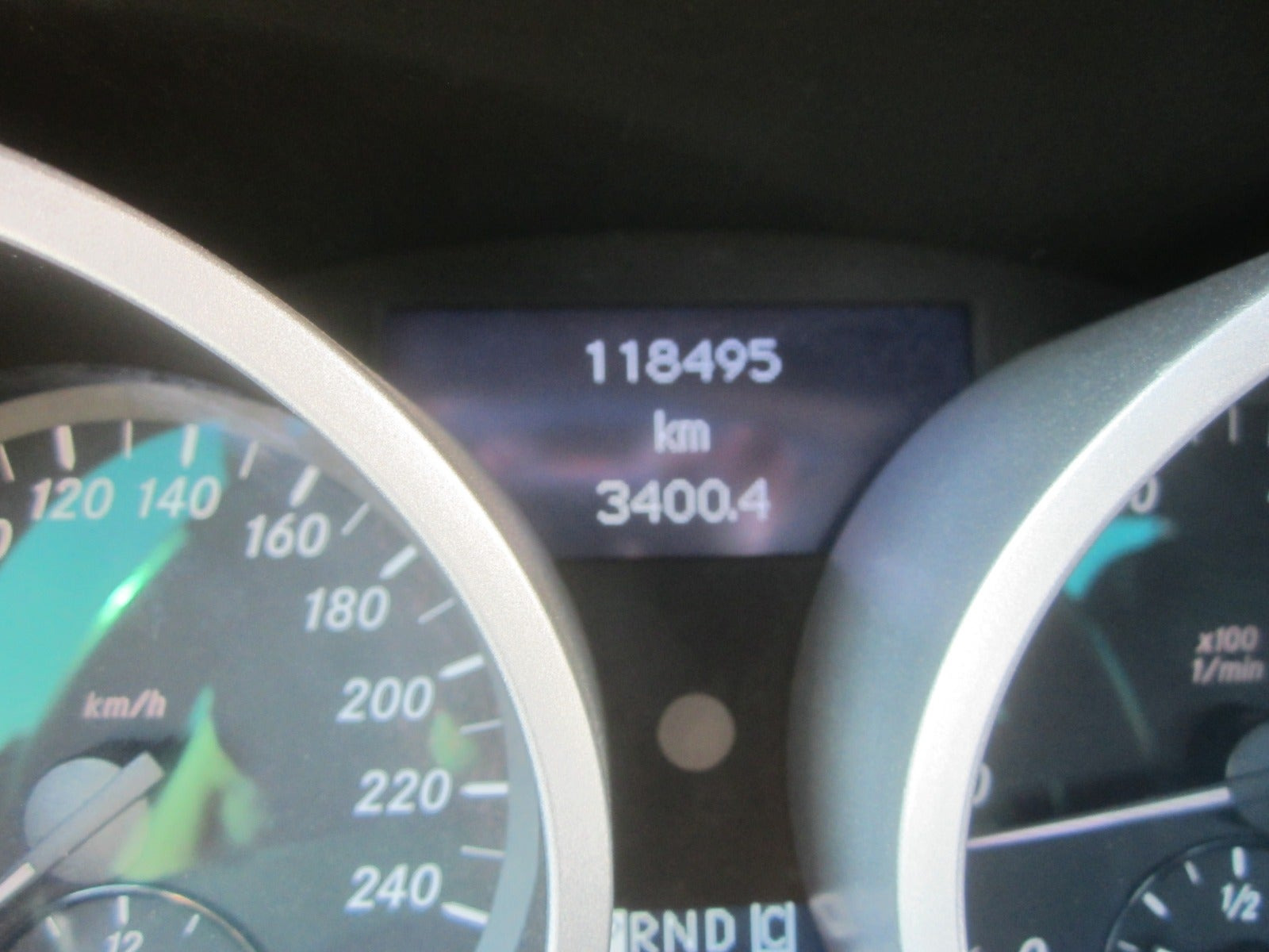 Sort Mercedes SLK280 fra 2005