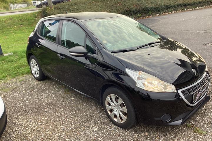 undefined Peugeot 208 fra 2014