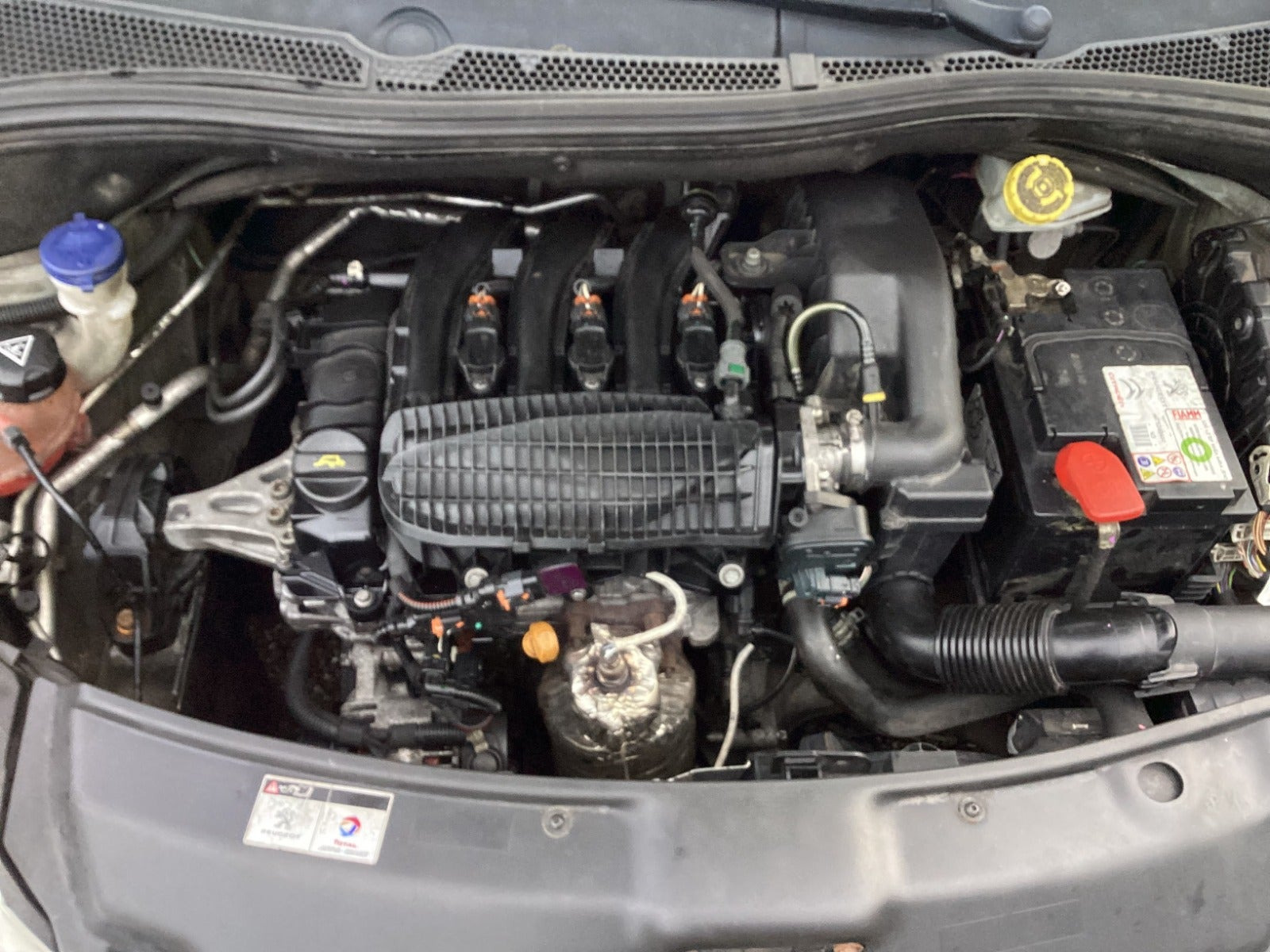 undefined Peugeot 208 fra 2014