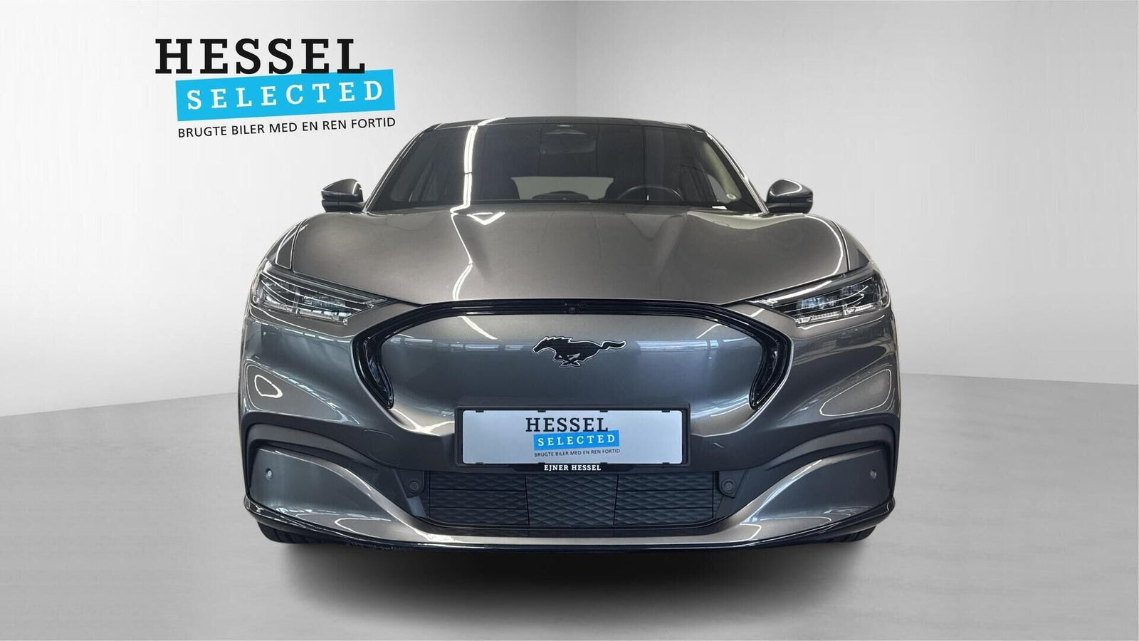 Grå Ford Mustang Mach-E fra 2021