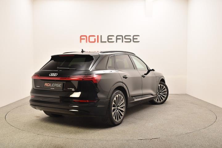Sort Audi e-tron fra 2020