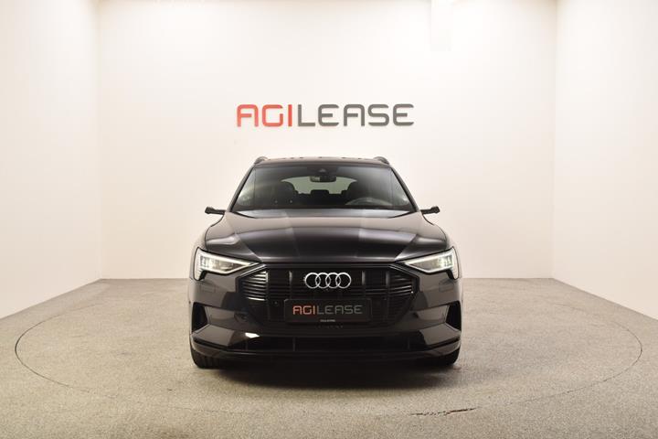 Sort Audi e-tron fra 2020
